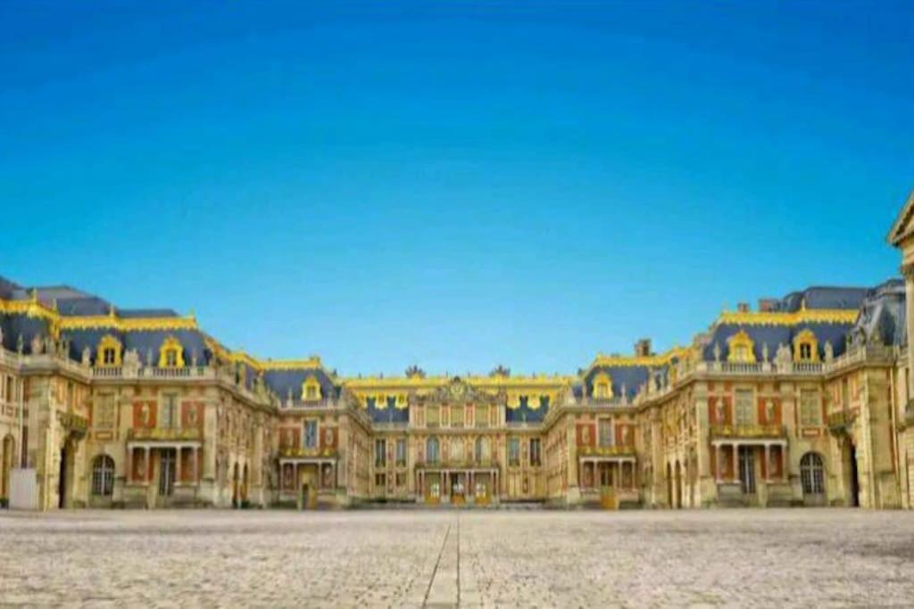L'Escale Versailles Paris G/W/N Extérieur photo